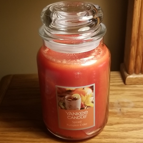 YANKEE CANDLE 22oz